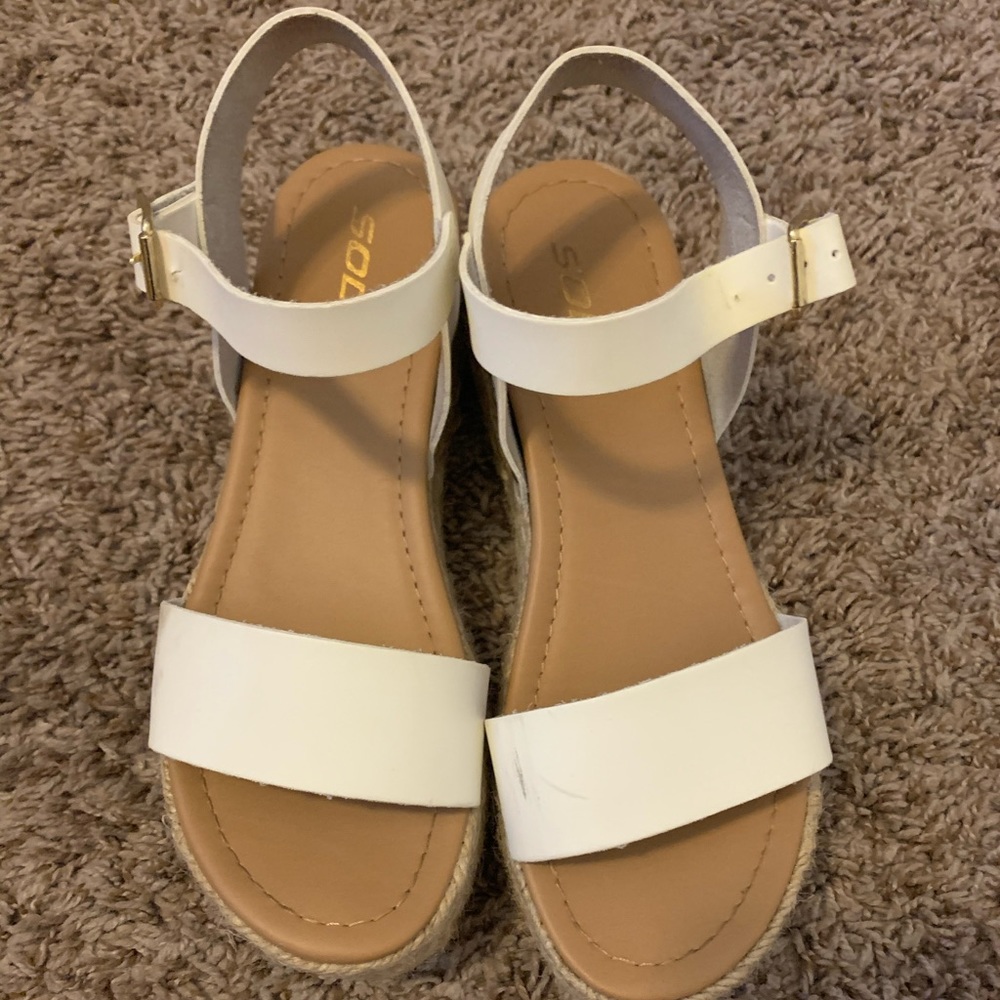 Soda platform sandals white